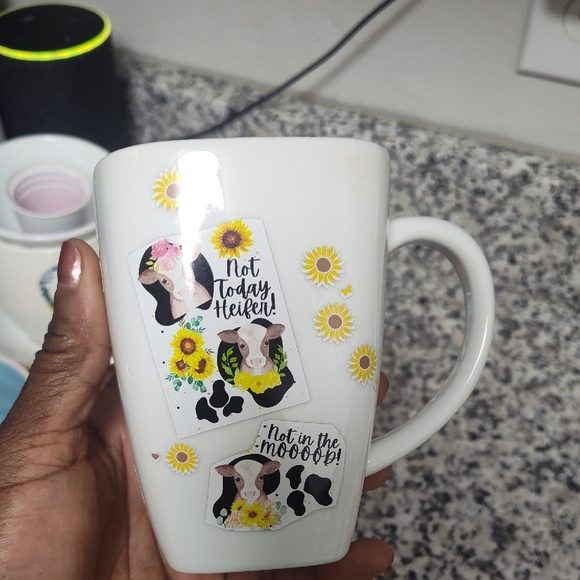 Colorful Assorted Mugs Set - Picture 3 of 6